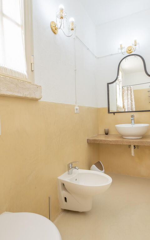 Villa Turris: Badrum