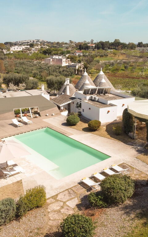 Tenuta Minnea: Exteriör, slå samman