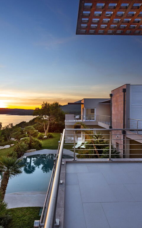 Villa Vera: Balkong / terrass / uteplats, slå samman, Trädgård, Visningar