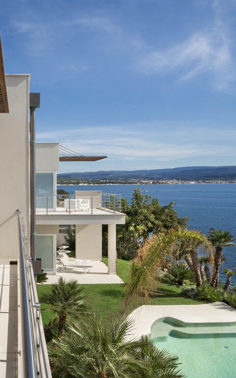 Villa Vera: Balkong / terrass / uteplats, slå samman, Trädgård, Utomhus, Visningar