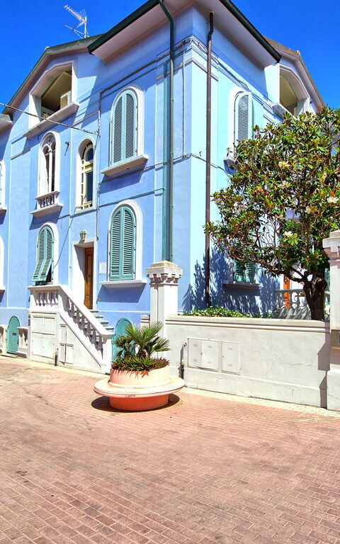 Casa Riva: Exteriör, Utomhus