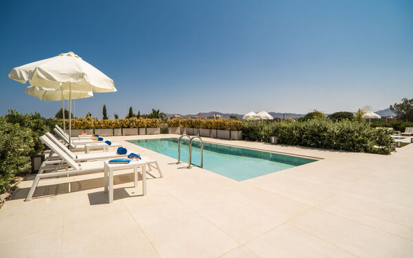 Iris: Exteriör, slå samman, Trädgård, Utomhus