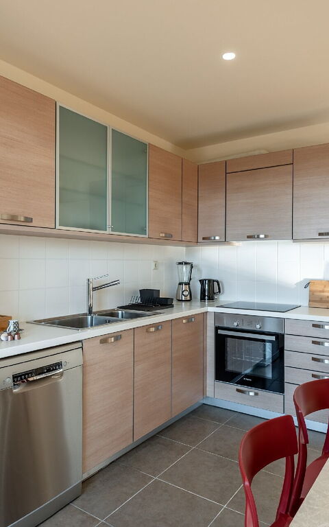 Dioni: Kök, Lunchrum