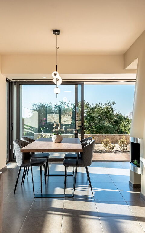 Phaedra: Balkong / terrass / uteplats, Huvudentré, Lunchrum, Trädgård