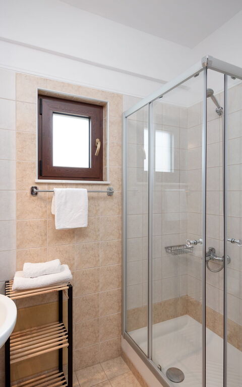 Villa Stratianna: Badrum