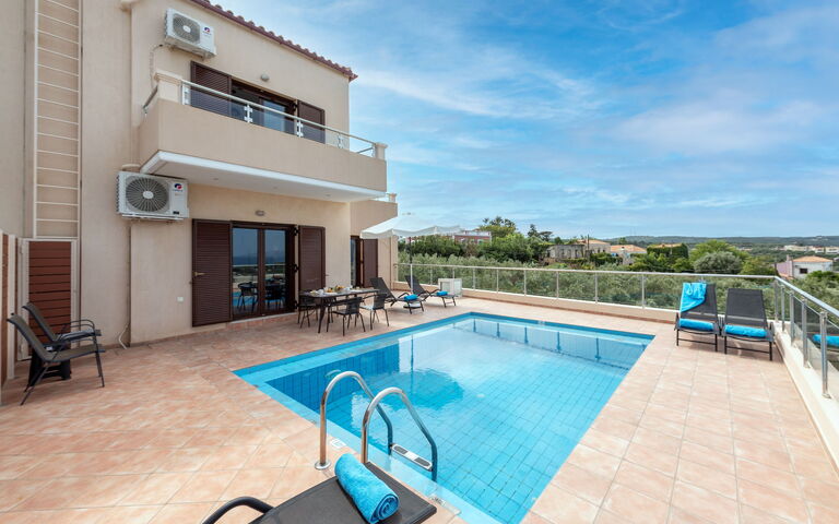 Villa Stratianna: Exteriör, slå samman, Utomhus