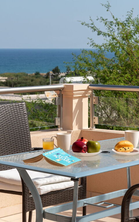 Villa Flora: Balkong / terrass / uteplats, Exteriör, Utomhus, Visningar