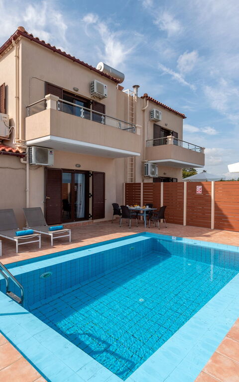 Villa Flora: Exteriör, slå samman, Utomhus