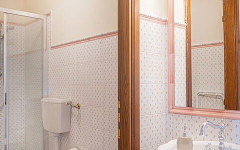 Semesterboende Capanna: Badrum