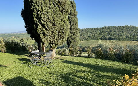 Semesterboende Carro: Trädgård, Utomhus