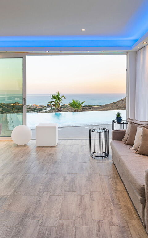 Villa Domizia: Lunchrum, Vardagsrum