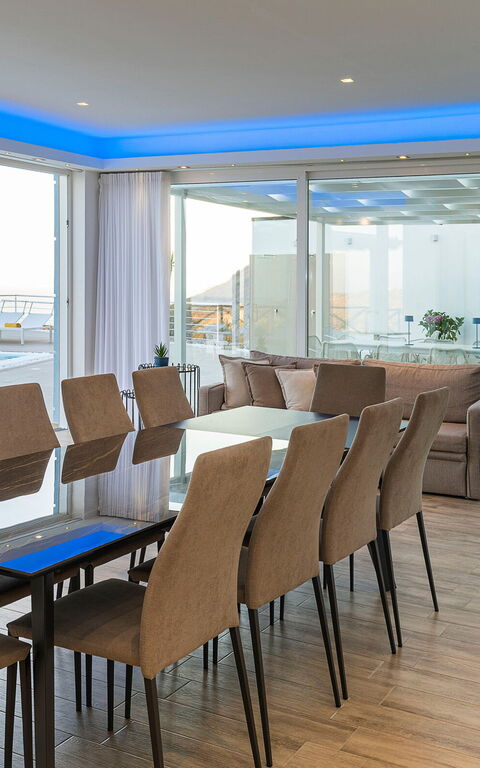 Villa Domizia: Lunchrum, Vardagsrum