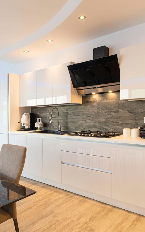 Villa Domizia: Kök, Lunchrum