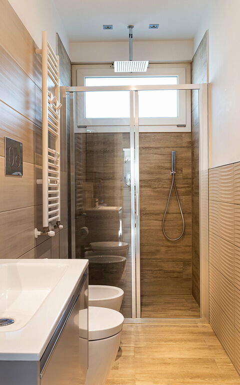 Villa Domizia: Badrum