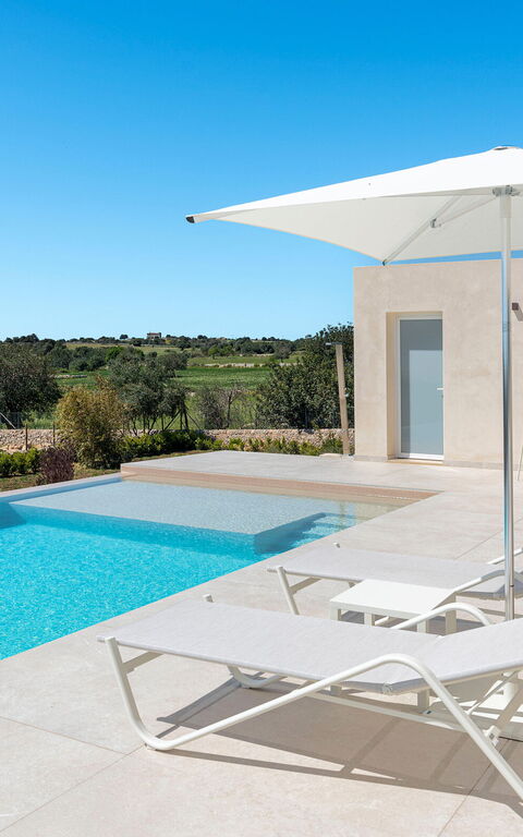 Villa Mora: Exteriör, slå samman, Utomhus, Visningar