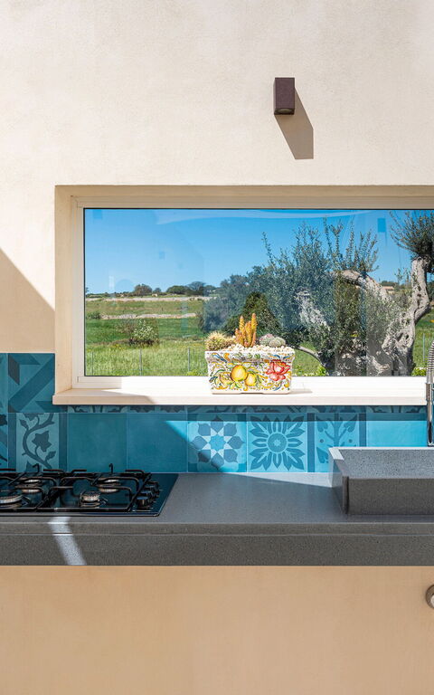 Villa Mora: Trädgård, Utomhus, Visningar