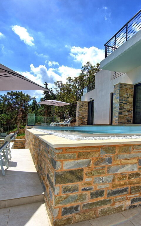 Villa Kallos: Exteriör