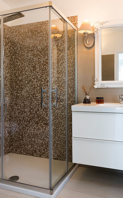 Villa Giutitta: Badrum