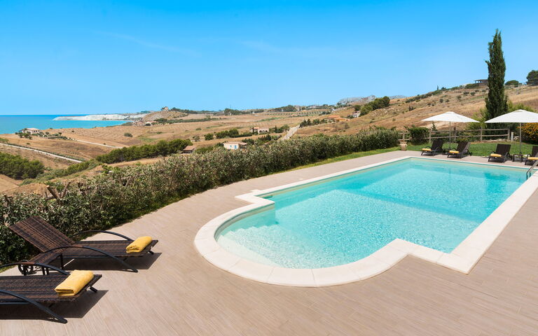 Villa Anthea: slå samman, Trädgård, Utomhus, Visningar