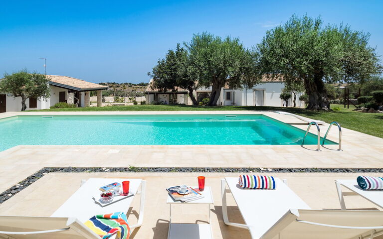 Corte Moscata: Exteriör, slå samman, Trädgård