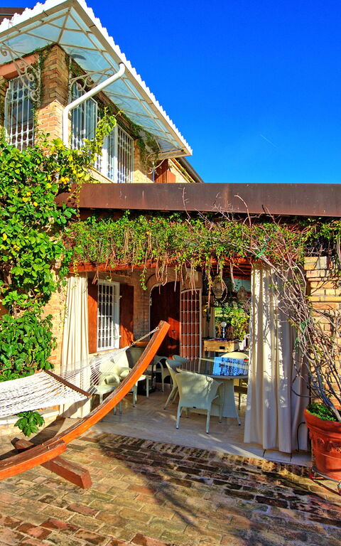 Villa Vittoria: Balkong / terrass / uteplats, Utomhus