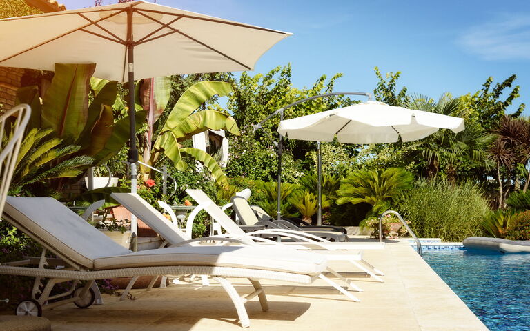 Villa Vittoria: Trädgård, Utomhus, Visningar