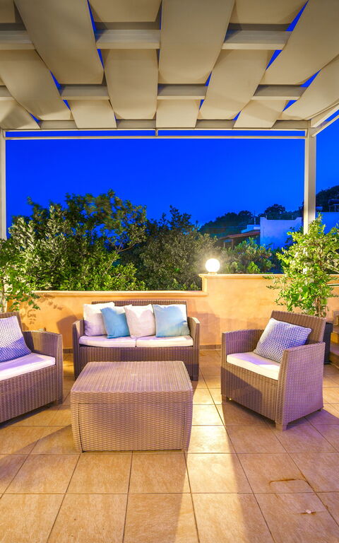 Iro Royal Villa: Balkong / terrass / uteplats, Exteriör, Utomhus