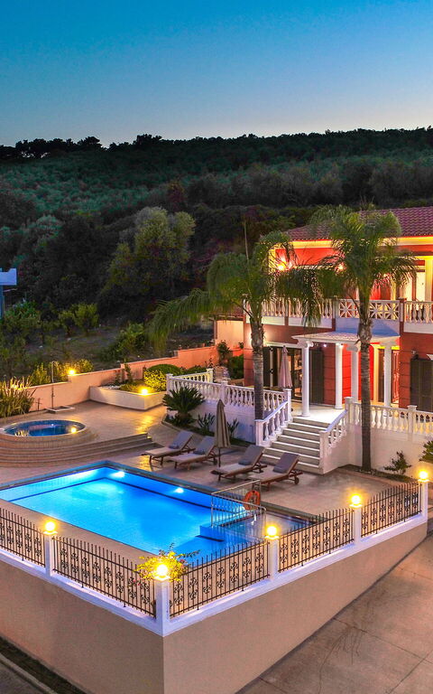 Iro Royal Villa: Huvudentré, slå samman, Visningar