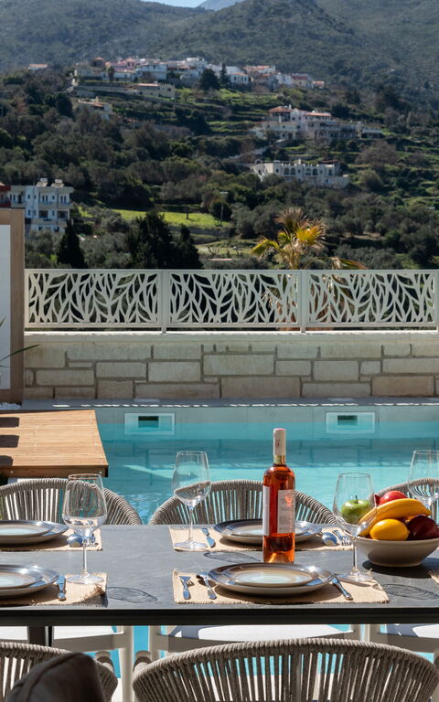 Villa Silentium Evilia: Exteriör, slå samman, Trädgård, Utomhus