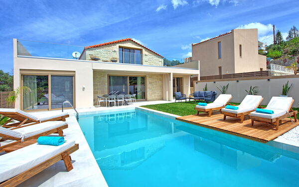 Villa Silentium Evilia: Exteriör, slå samman, Trädgård, Utomhus