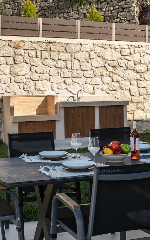 Villa Silentium Ionia: Balkong / terrass / uteplats, Trädgård, Utomhus