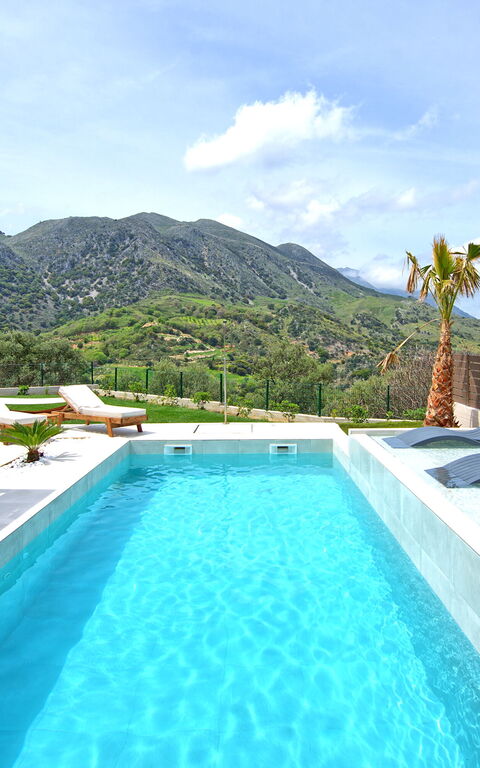 Villa Silentium Olia: slå samman, Sommar, Trädgård, Utomhus