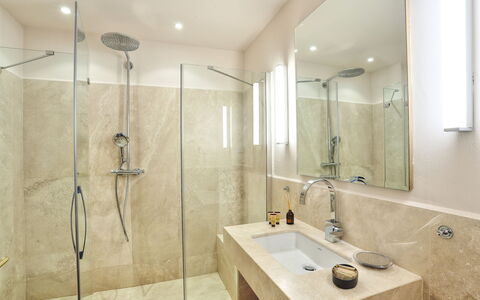 Semesterboende La Pergola: Badrum