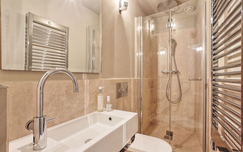 Semesterboende La Loggia: Badrum