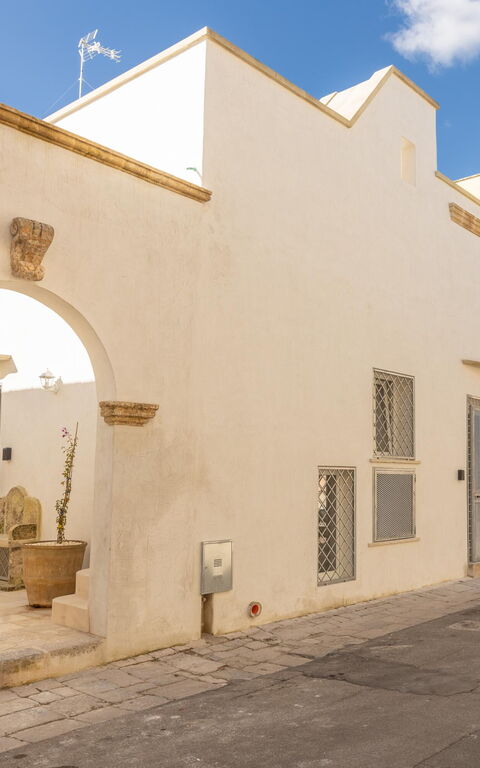 Casa Harem: Exteriör, Huvudentré, Utomhus