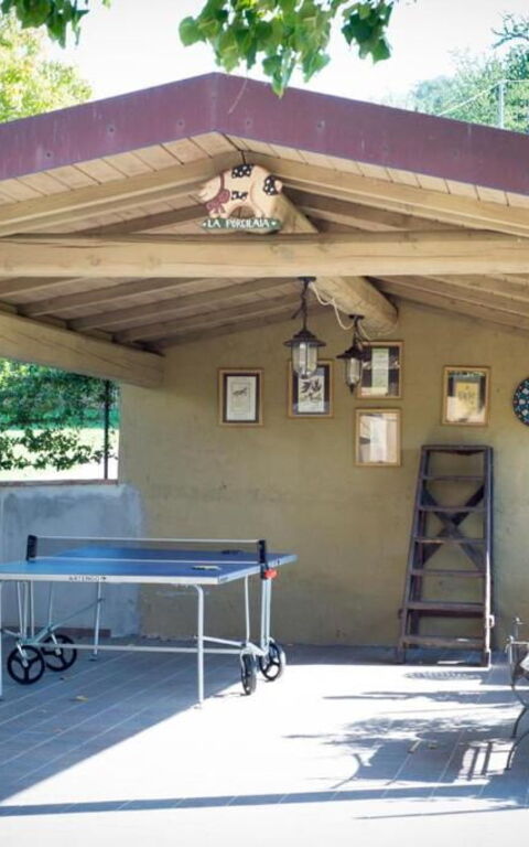 Bello Stare: Exteriör, Utomhus