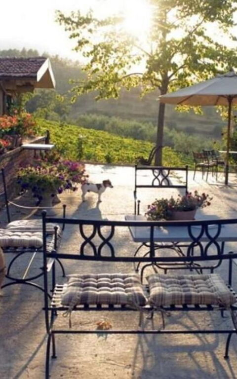 Bello Stare: Exteriör, Utomhus