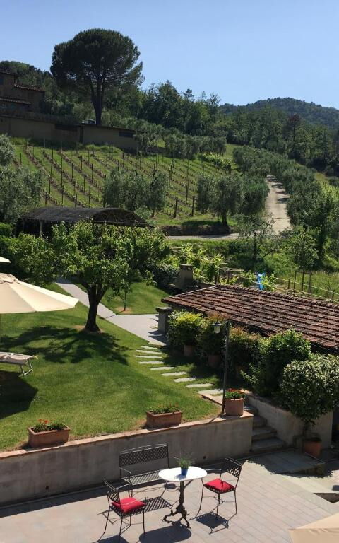 Bello Stare: Exteriör, Utomhus, Visningar