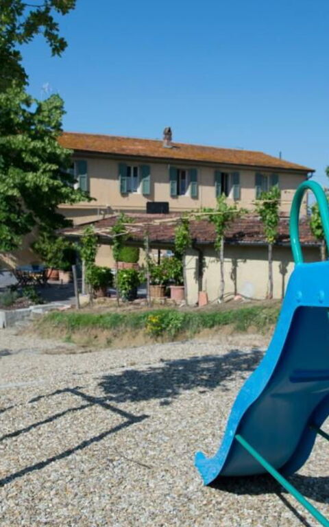 Bello Stare: Exteriör, Utomhus