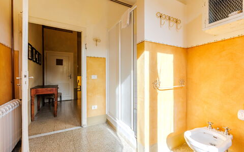 Semesterboende Giallone: Badrum