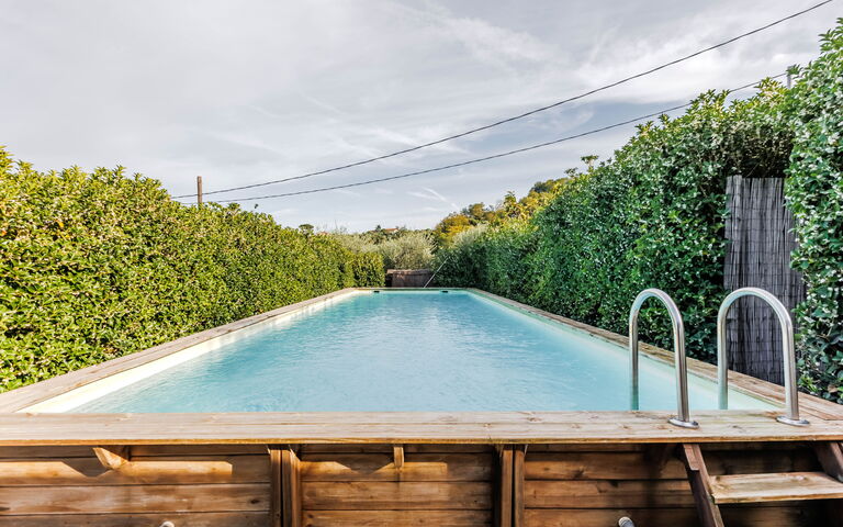 Bello Stare: slå samman, Trädgård, Utomhus