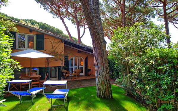 Le Dune: Exteriör, Utomhus