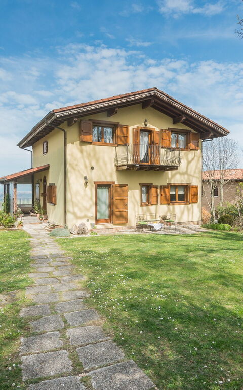 La Nocciola: Exteriör, Huvudentré, Trädgård, Utomhus