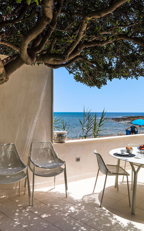 Brezza Marina: Exteriör, Utomhus, Visningar