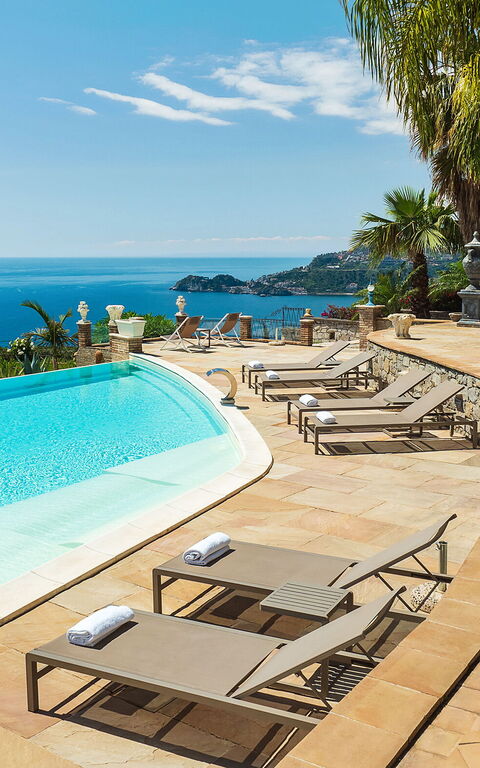 Buena Vista: Exteriör, slå samman, Utomhus, Visningar