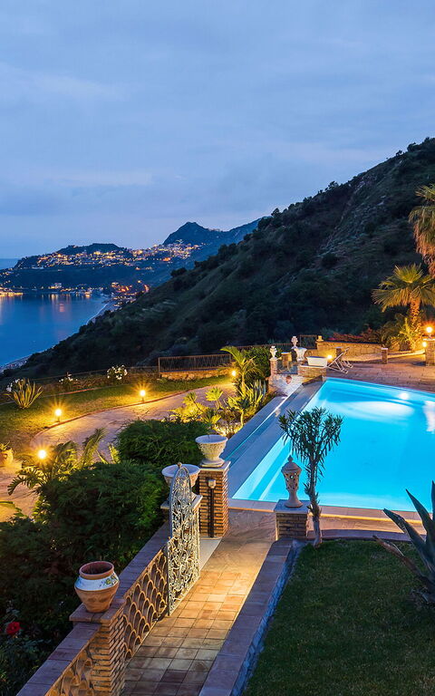 Buena Vista: Exteriör, slå samman, Utomhus, Visningar