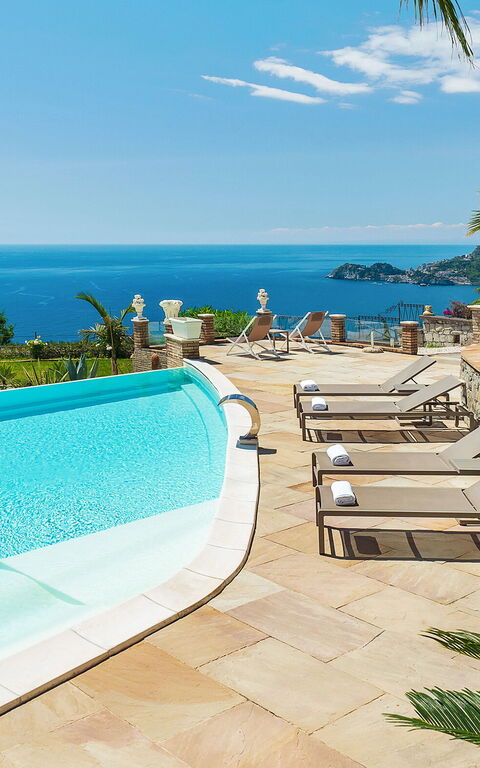 Buena Vista: Exteriör, slå samman, Utomhus, Visningar