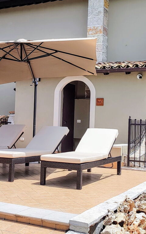 Villa Tagliaferri: Sommar, Trädgård