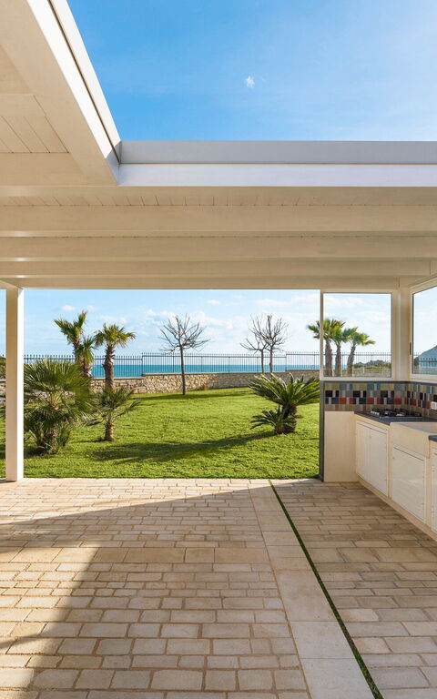 Villa Azulea: Balkong / terrass / uteplats, Trädgård