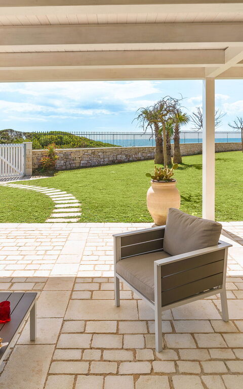 Villa Azulea: Balkong / terrass / uteplats, Trädgård